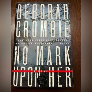 No Mark Upon Her by Deborah Crombie